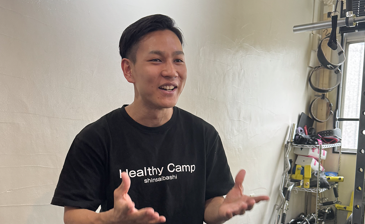 Healthy Camp Shinsaibashi 代表トレーナー 里中　智哉